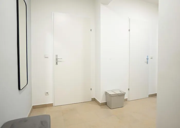 Stylish With Modern Interiors Apartamento *